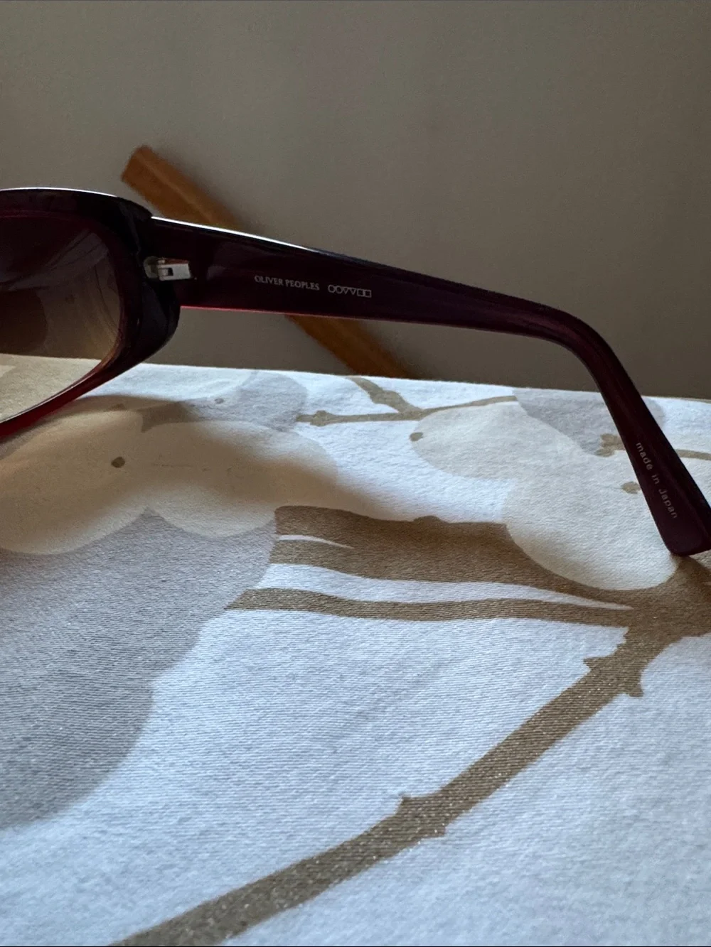 Oliver Peoples Red/Burgundy Gradient Lens Sunglasses with Case